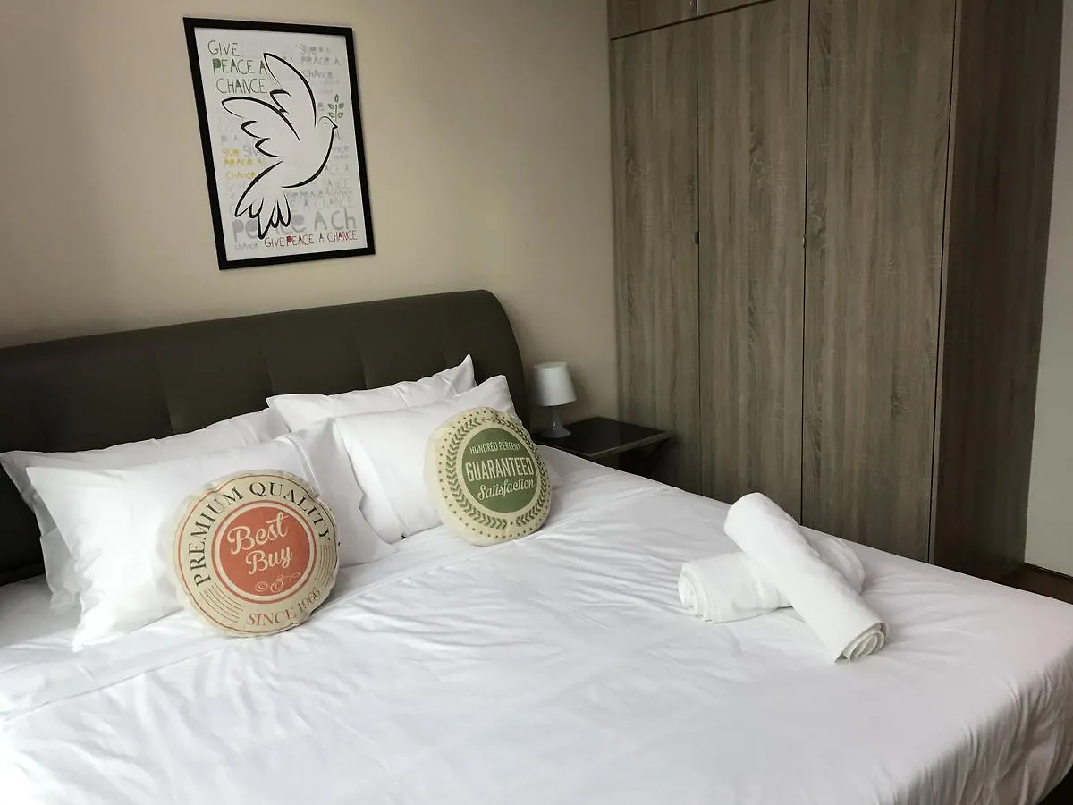 Apartamento Soho Suites Klcc By Pnut Klcc View Kuala Lumpur Malásia