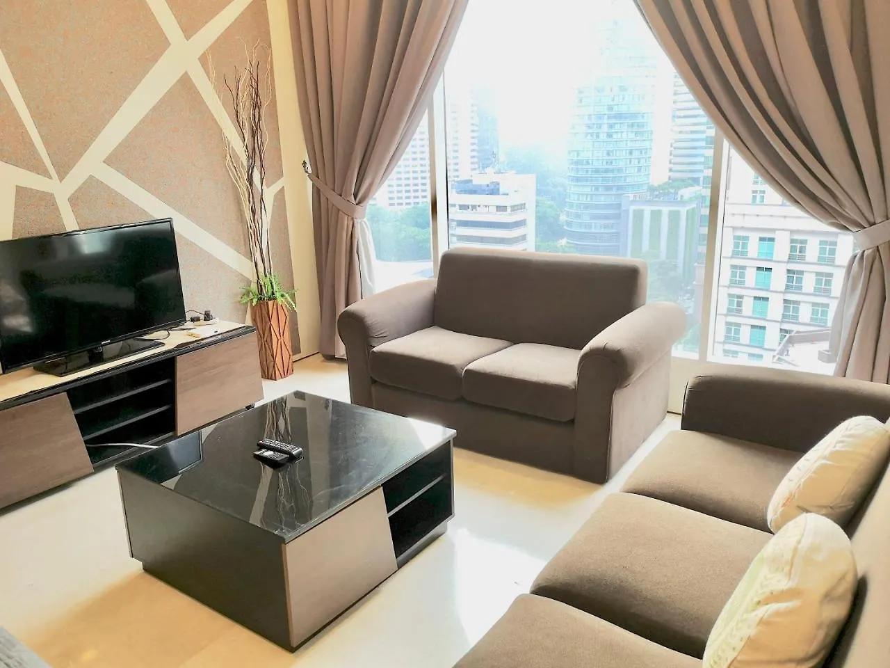 Soho Suites Klcc By Pnut Klcc View Kuala Lumpur
